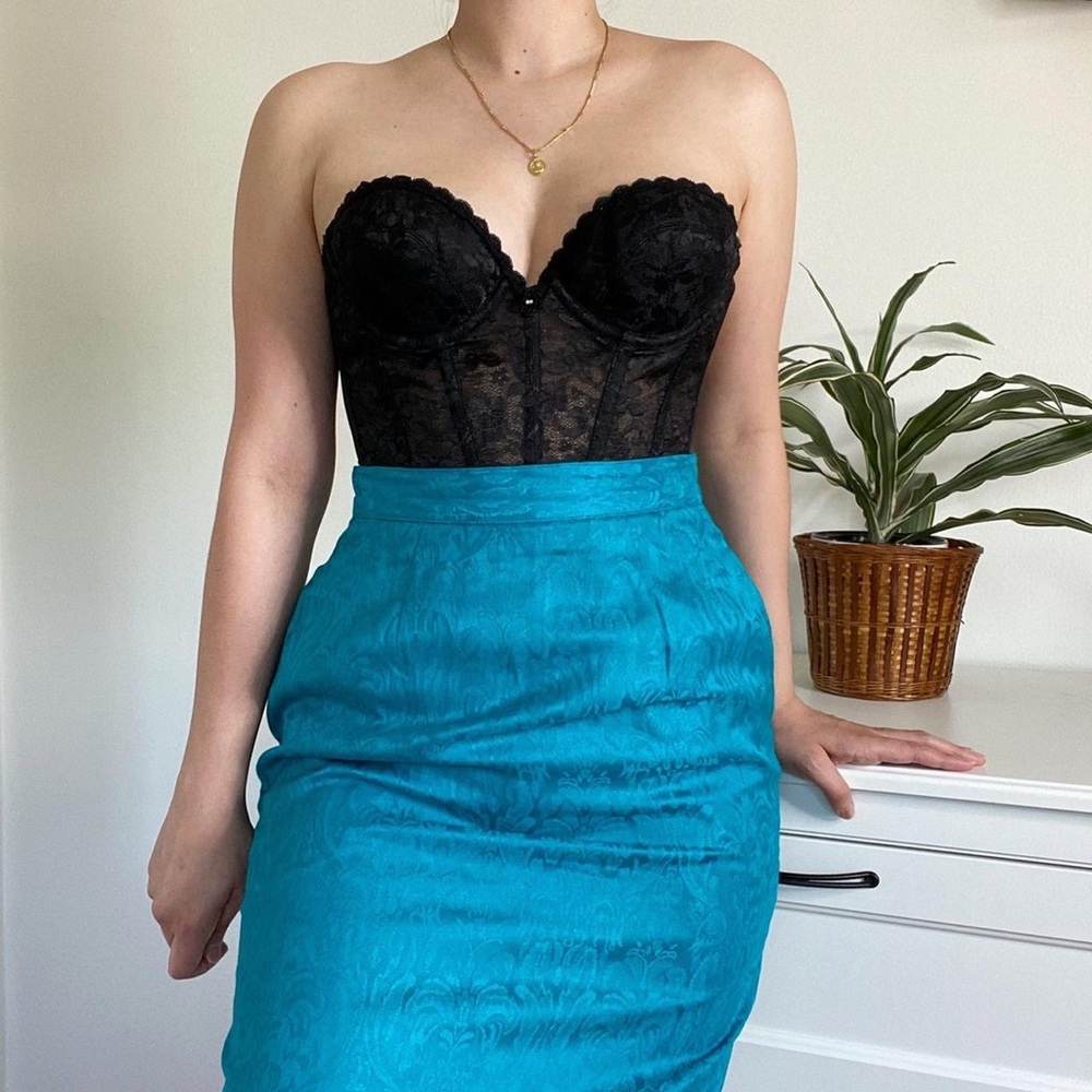 Vintage 80s midi pencil skirt!